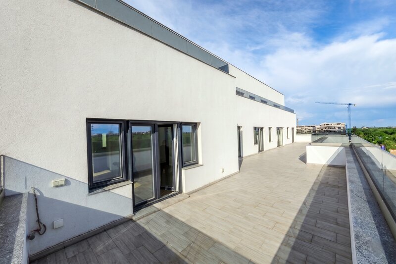 Splaiul Unirii Mihai Bravu duplex et. 5 si 6/6, 4 parcari subterane incluse